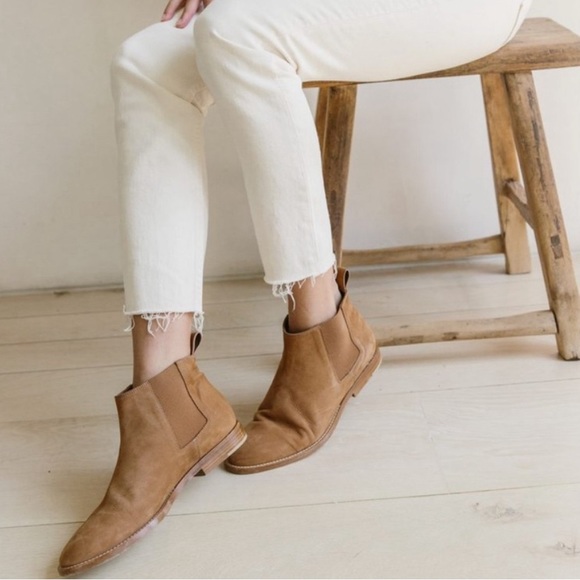 Jenni Kayne Suede Chelsea Boots - Picture 2 of 4